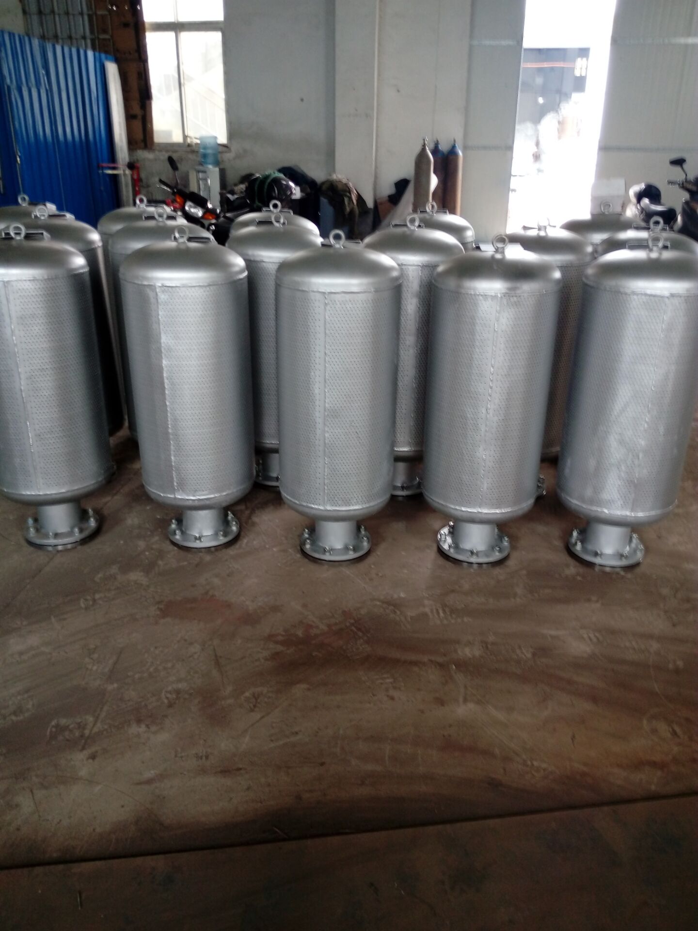 不銹鋼消聲器 不銹鋼消聲器